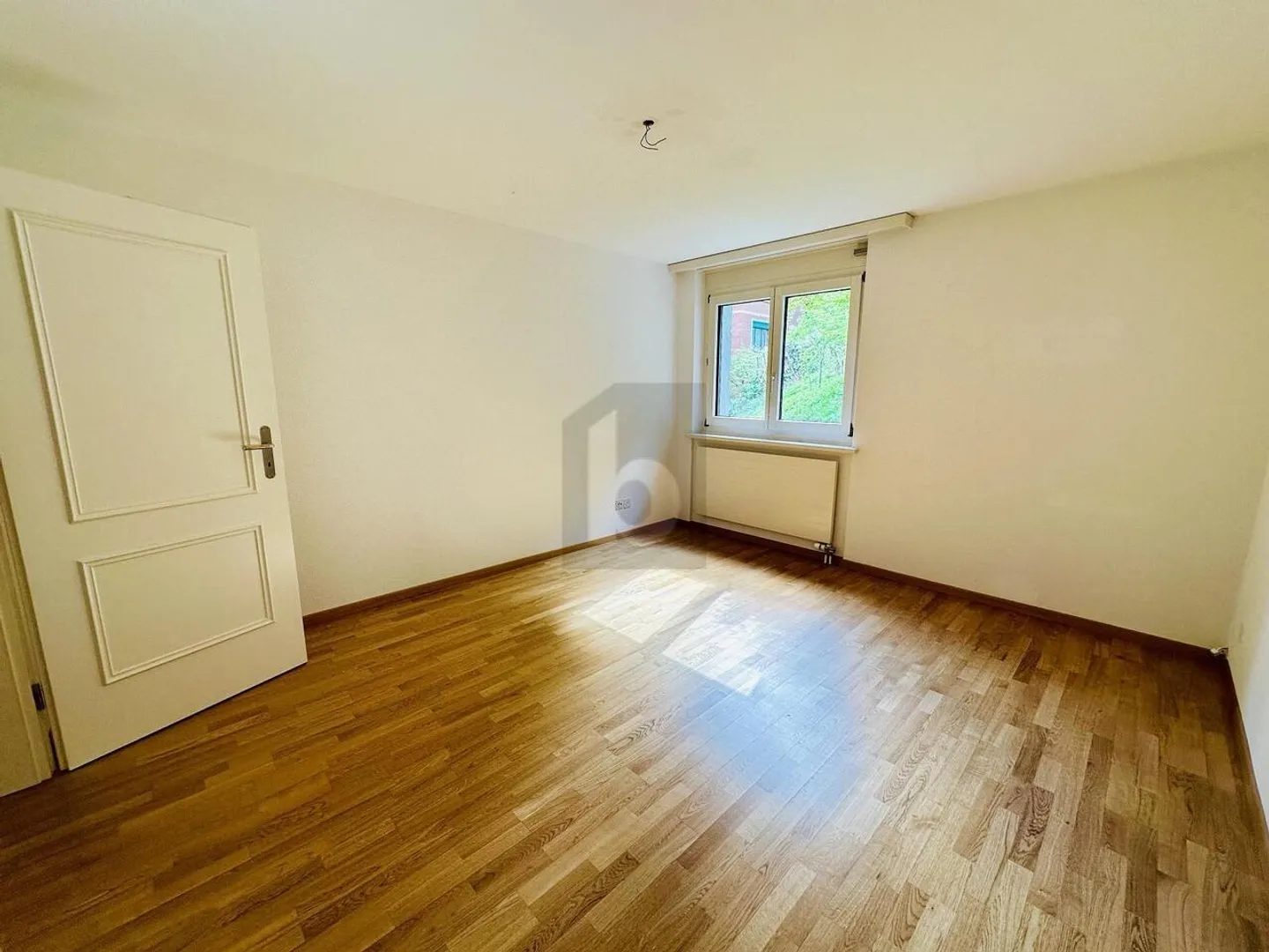 Apartment for rent - Photo 4 of 6