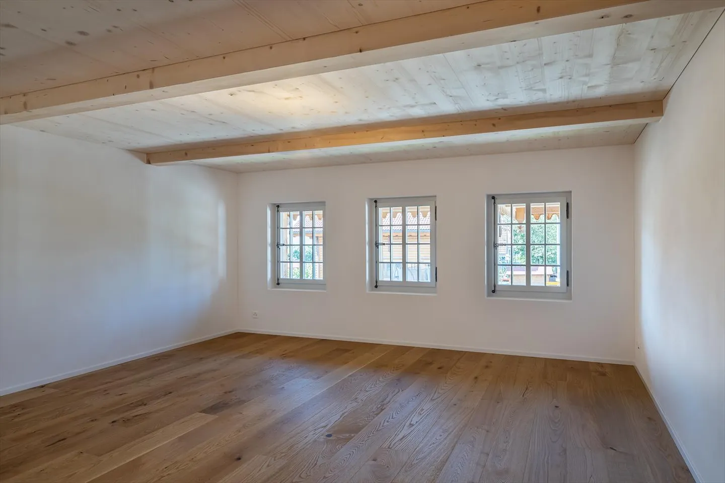 Da un antico casale a un'abitazione moderna - Wallenbuch FR - Foto 8 di 13