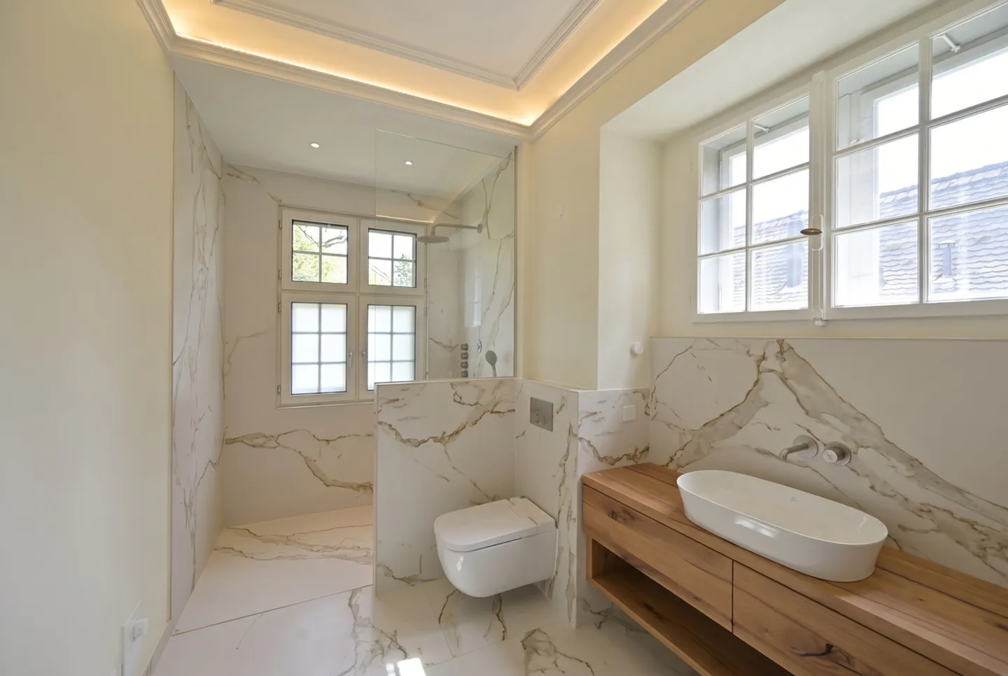 UNIQUE OPPORTUNITY - MAGNIFICENT COUNTRY HOUSE WITH UNIQUE GARDEN FACILITIES - Photo 10 of 11