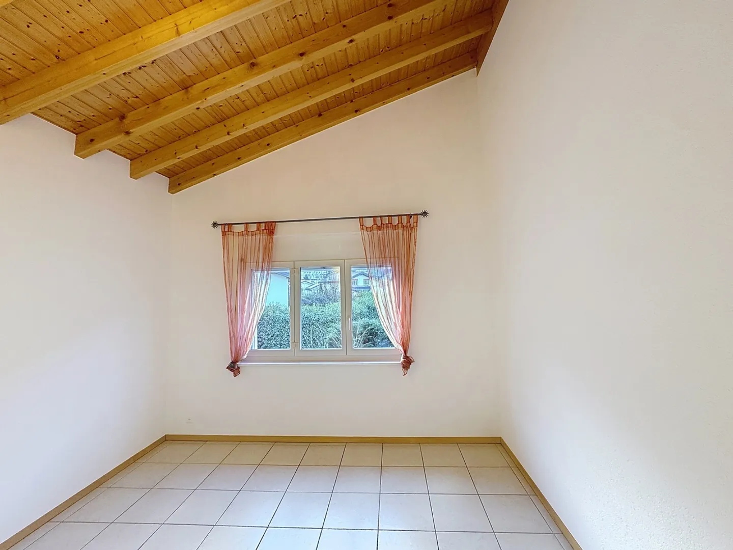 Spacious Family Villa with Sauna - Photo 7 of 26