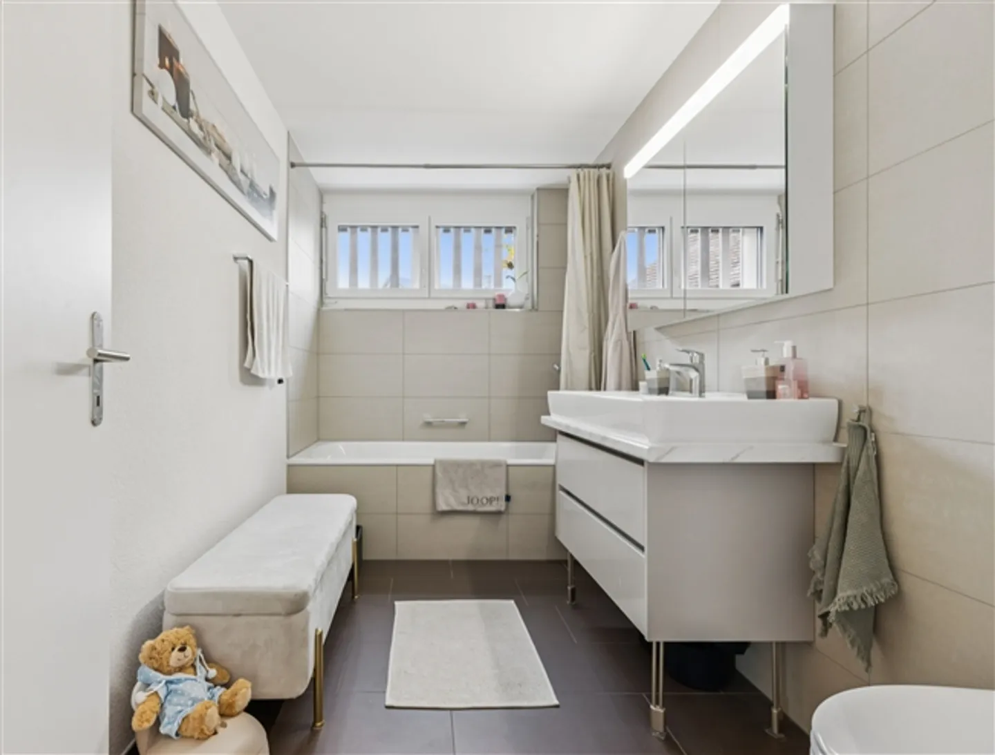 «Elegantes Wohnen im Grünen 4.5-Zimmerwohnung in Künten» - Foto 10 von 13