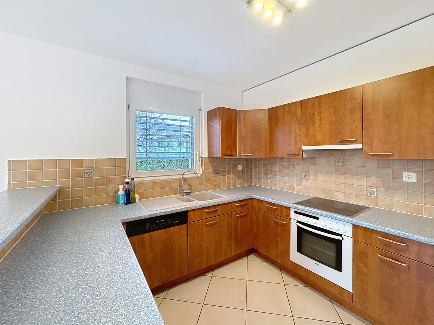 Spacious Family Villa with Sauna - Photo 24 of 26