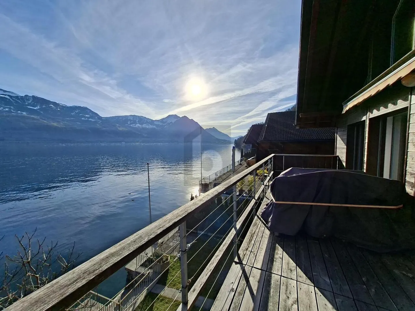 MAISONETTE CON VISTA LAGO E CUCINA WOW - Foto 1 di 6