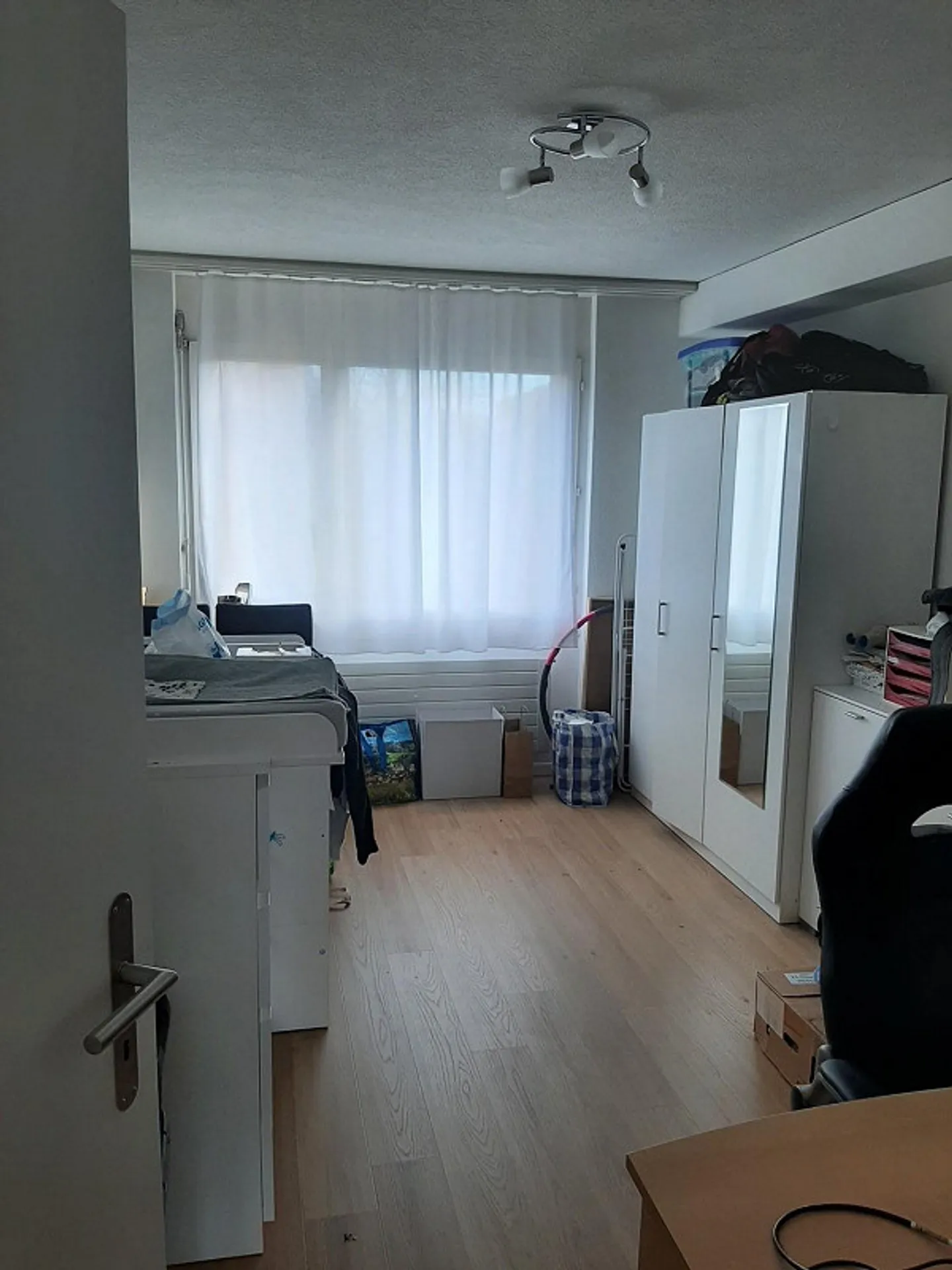 Posizione verde e tranquilla, a 3 min dalla stazione - Foto 7 di 8