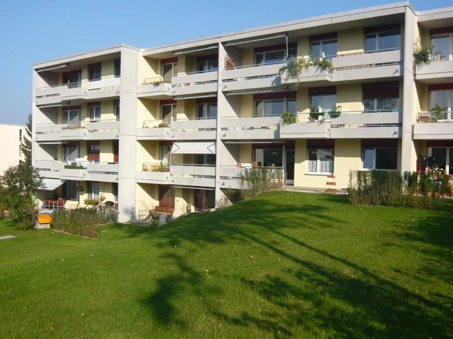 Posizione verde e tranquilla, a 3 min dalla stazione - Foto 1 di 8