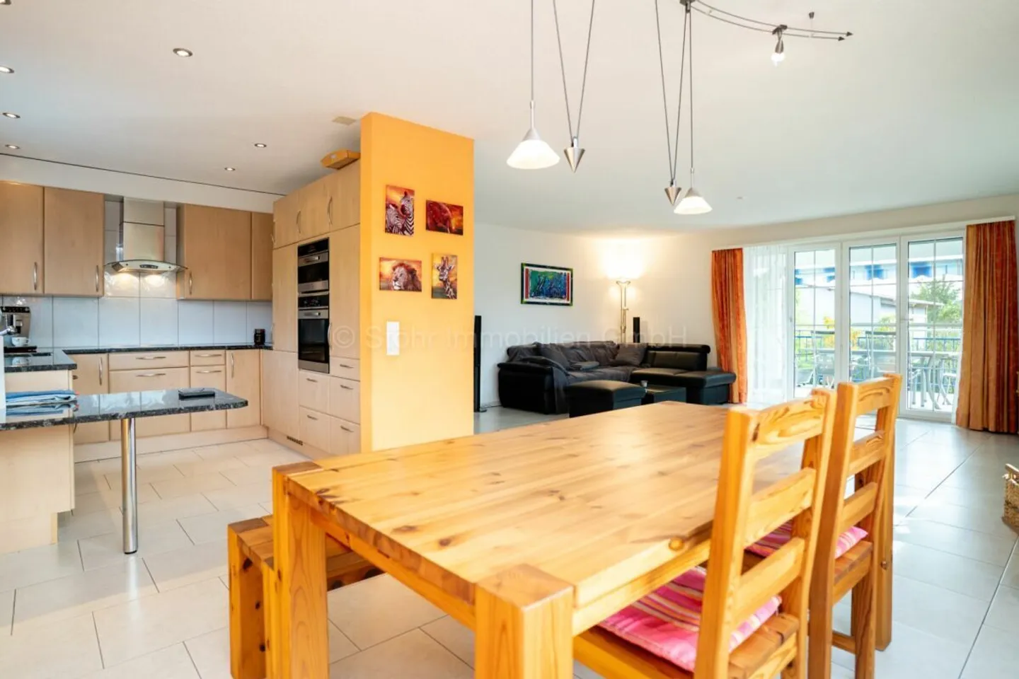 Exklusives 5.5 Zimmer EFH mit Pool - Freistehend und komfortabel - Foto 5 von 23