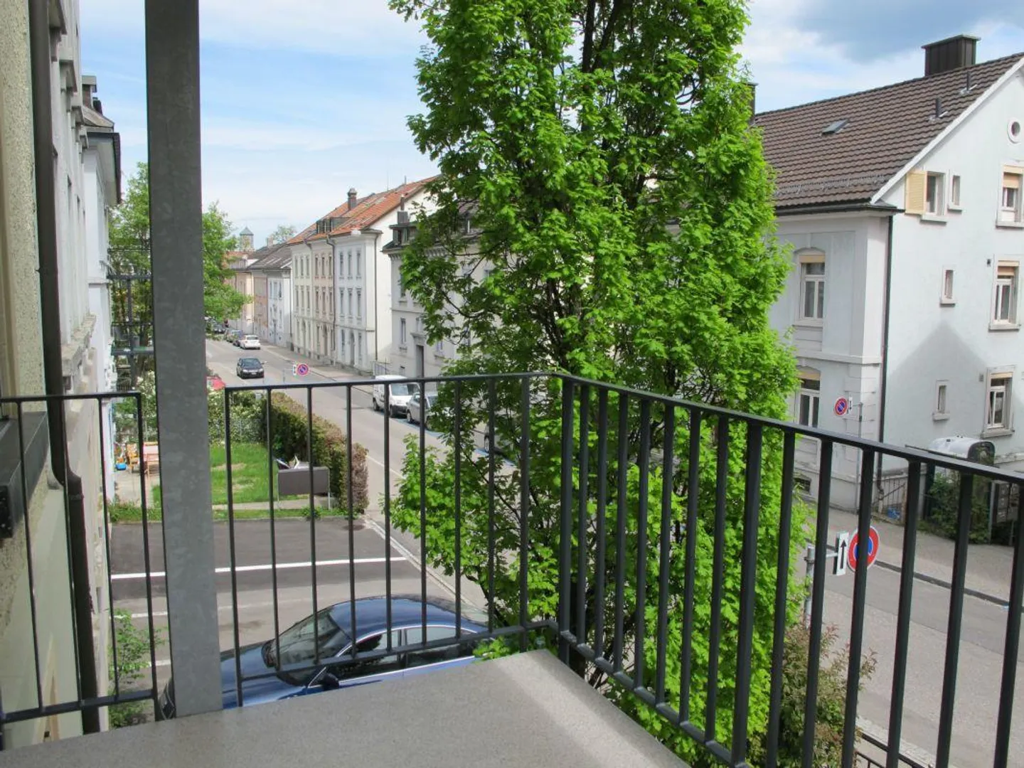 Partially renovated & charming old apartment including balcony - Photo 4 of 13