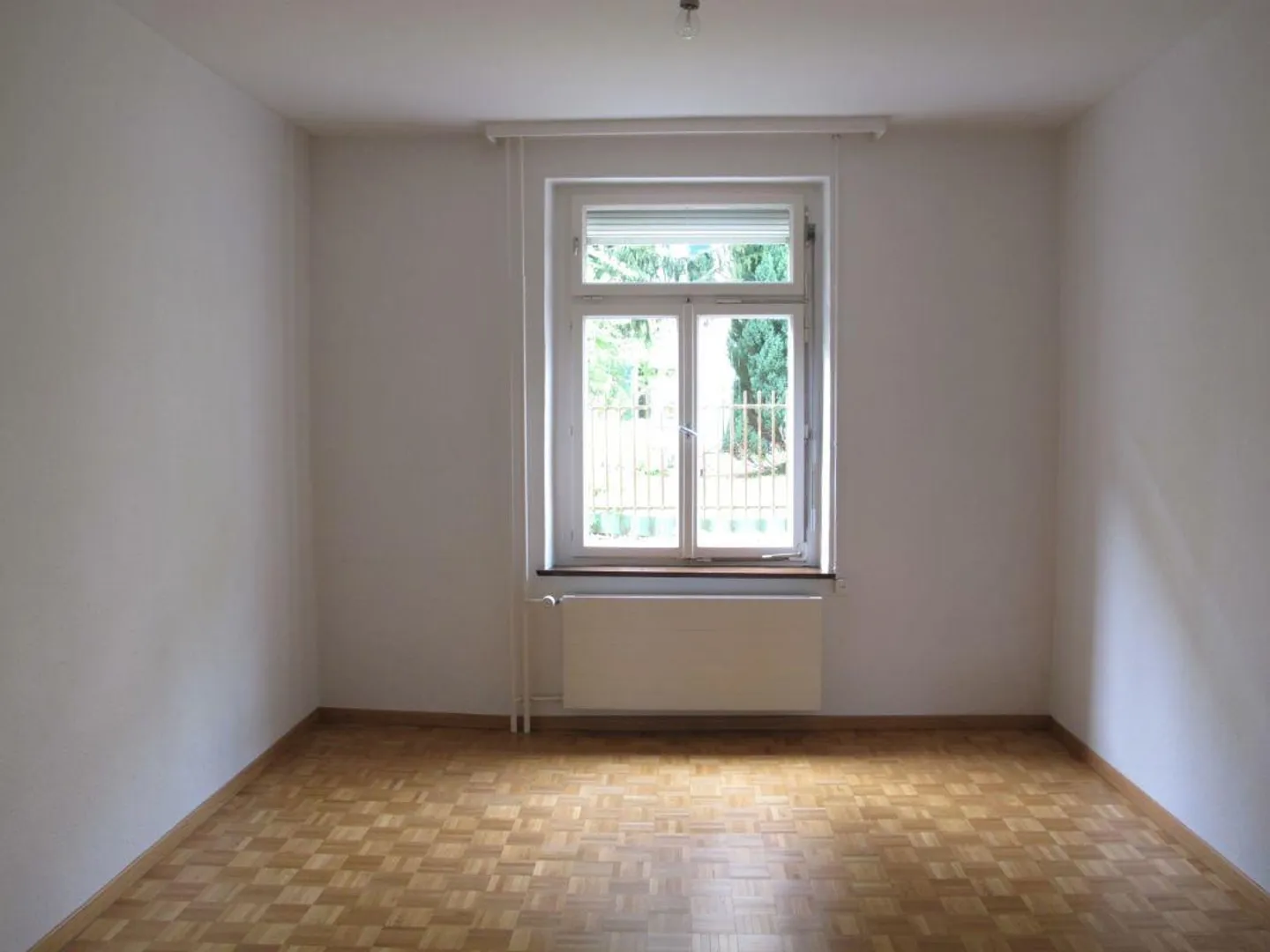 Partially renovated & charming old apartment including balcony - Photo 9 of 13