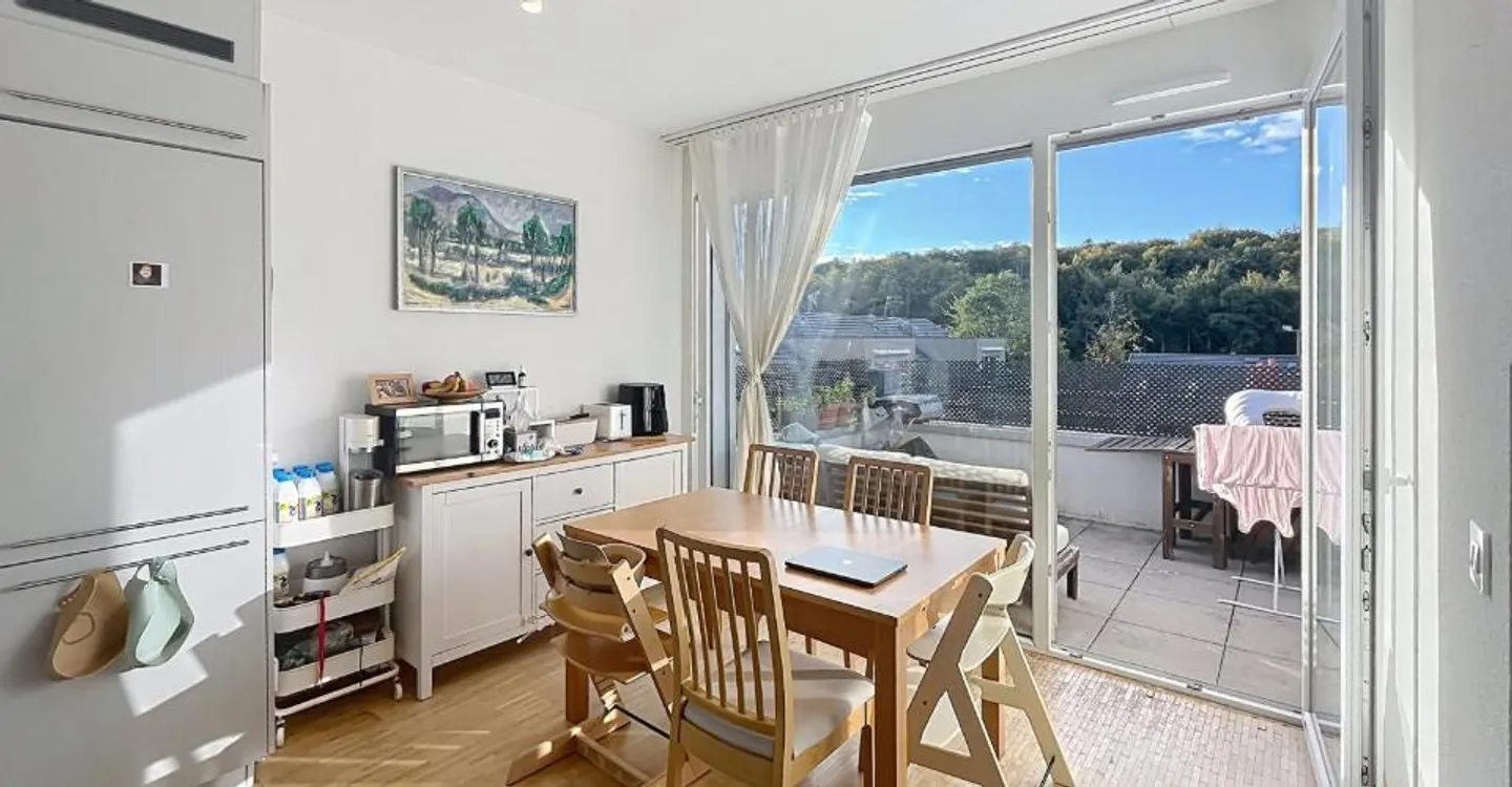 Schöne 3,5-Zimmer-Wohnung im 2. Stock in Epalinges - Foto 3 von 9
