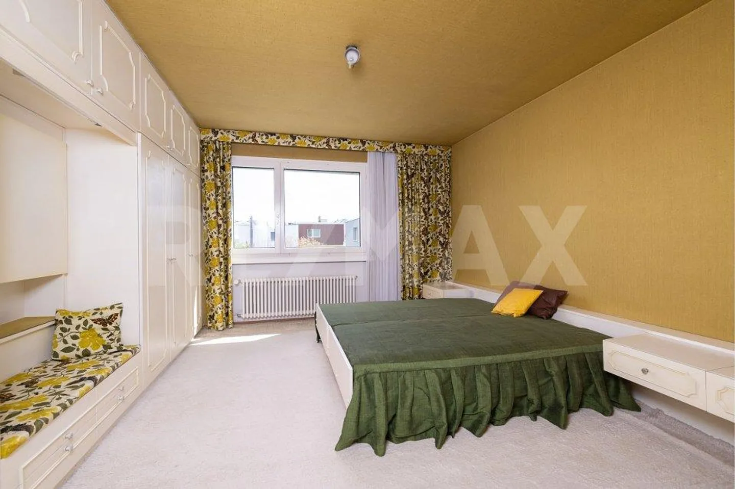 Detached 6.5-room single-family house with large garden and many... - Photo 7 of 10