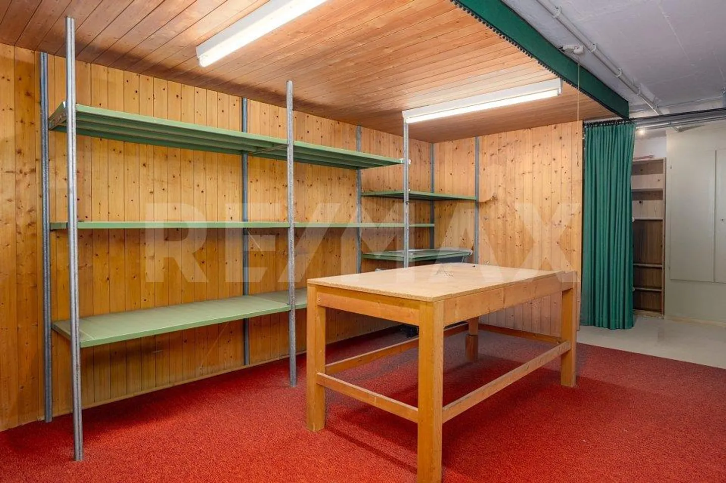 Detached 6.5-room single-family house with large garden and many... - Photo 10 of 10