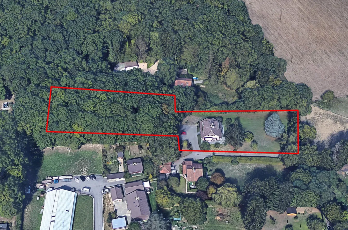 Exclusif : Maison familiale spacieuse avec forêt adjacente - Photo 11 sur 14