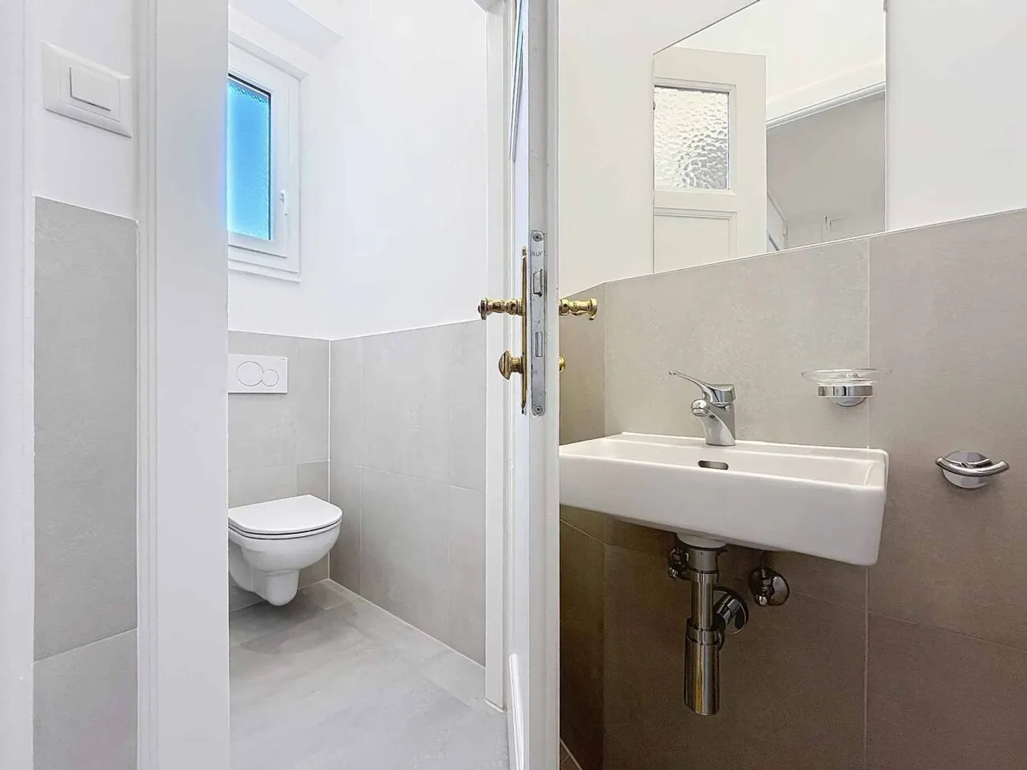 4.5 stanze completamente ristrutturate con balcone - Jaman 1 - Foto 9 di 11