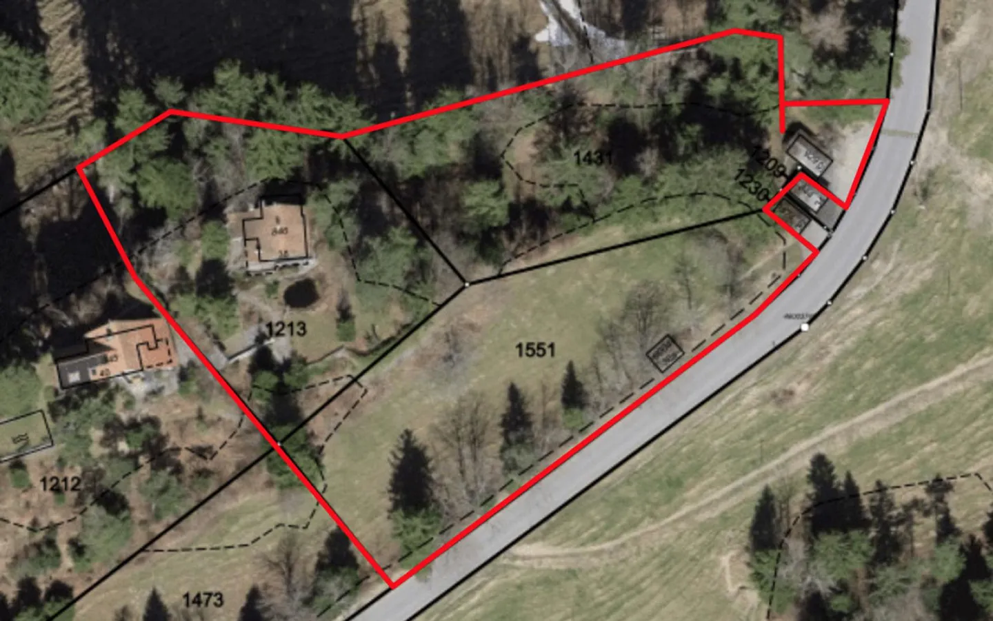 Residential house with holiday home character in dream location - Photo 4 of 13