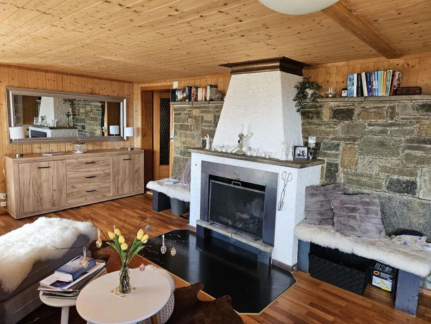 Residential house with holiday home character in dream location - Photo 11 of 13