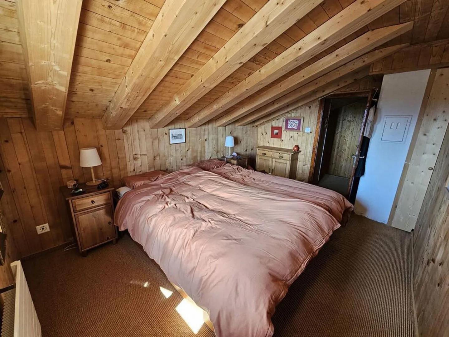 Residential house with holiday home character in dream location - Photo 12 of 13