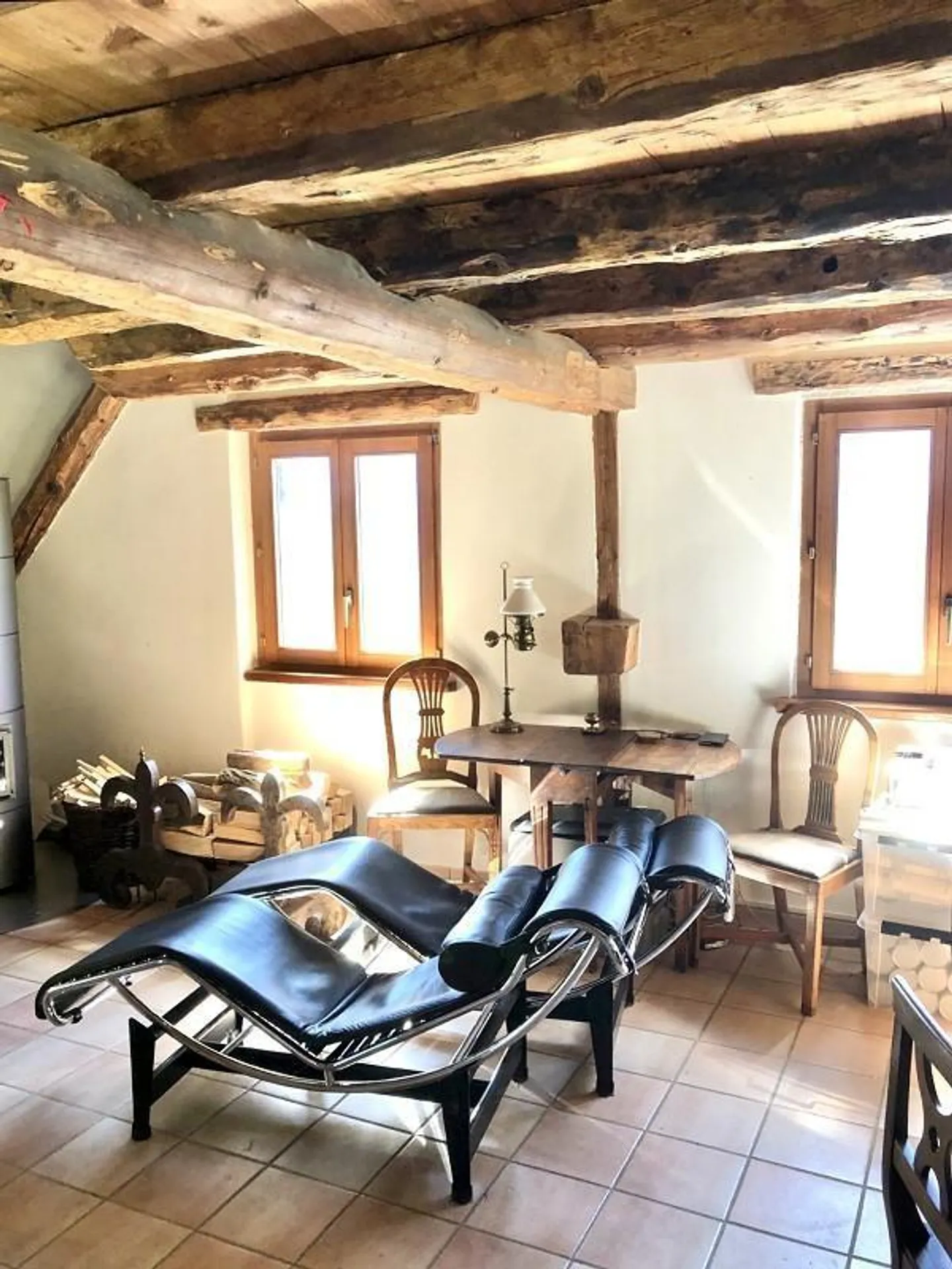 Rustico 4 1/2 locali in posizione isolata, molto soleggiato, vista tranquilla - Foto 2 di 27