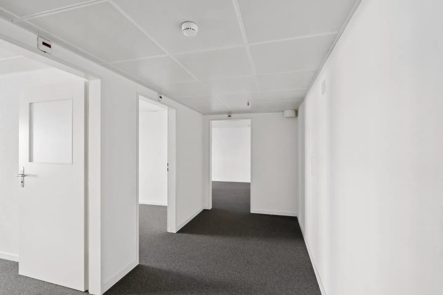 Espace de services dans le centre commercial de St-Gall - Photo 7 sur 7