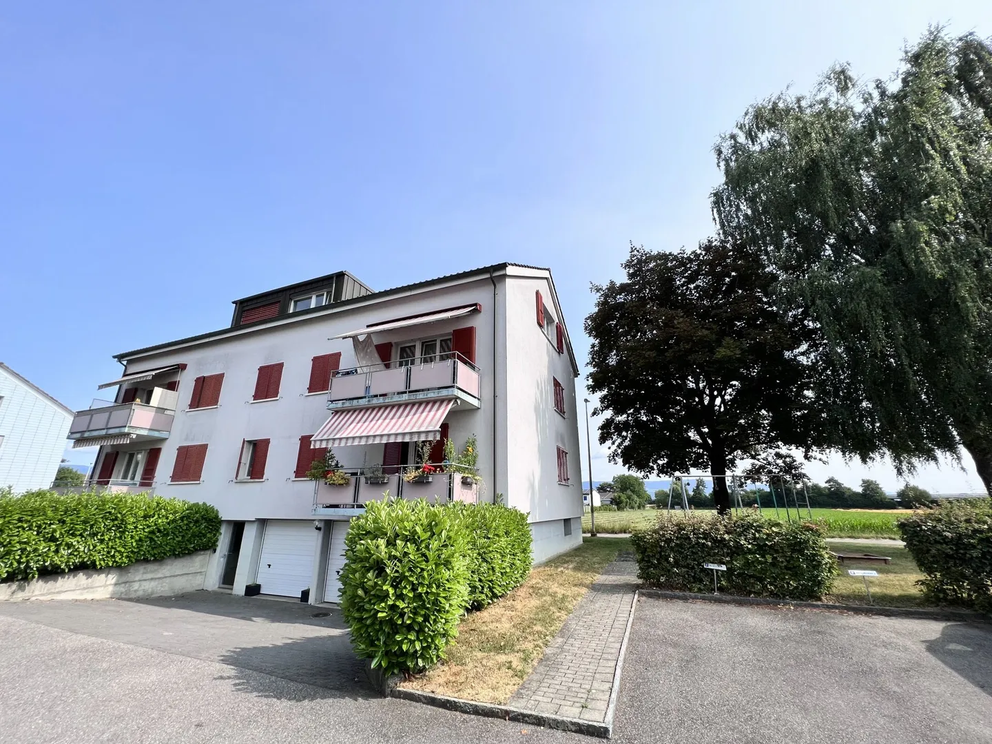 Appartement sous les combles de 2 1/2 pièces - Photo 1 sur 7