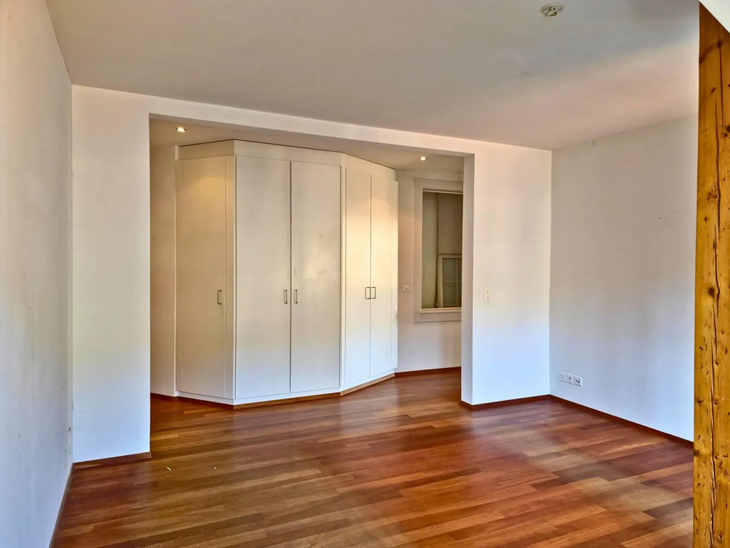 Appartamento cittadino unico e affascinante di 3½ stanze a Thun! - Foto 6 di 13