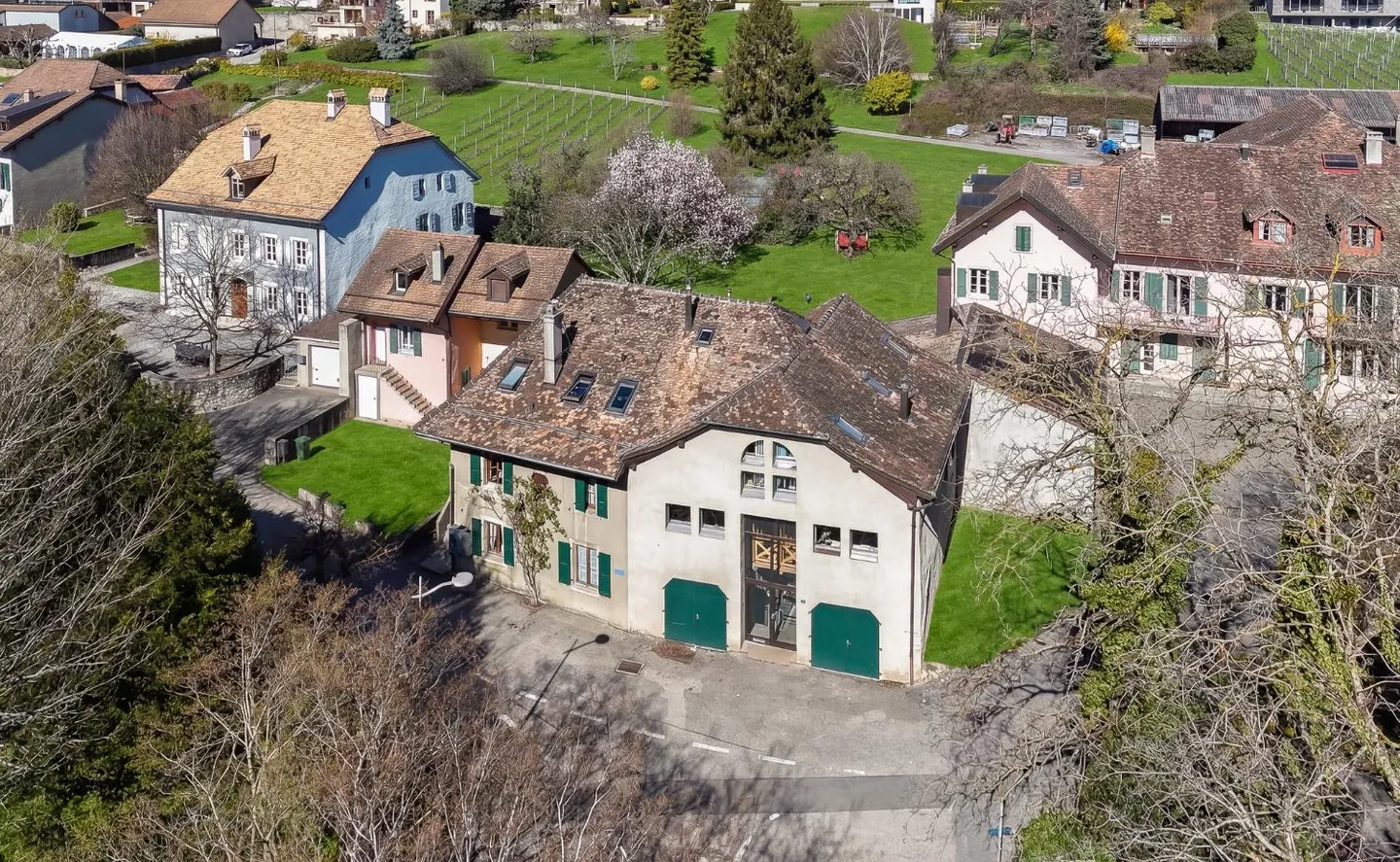 Immeuble de rendement à Begnins - Photo 1 sur 7