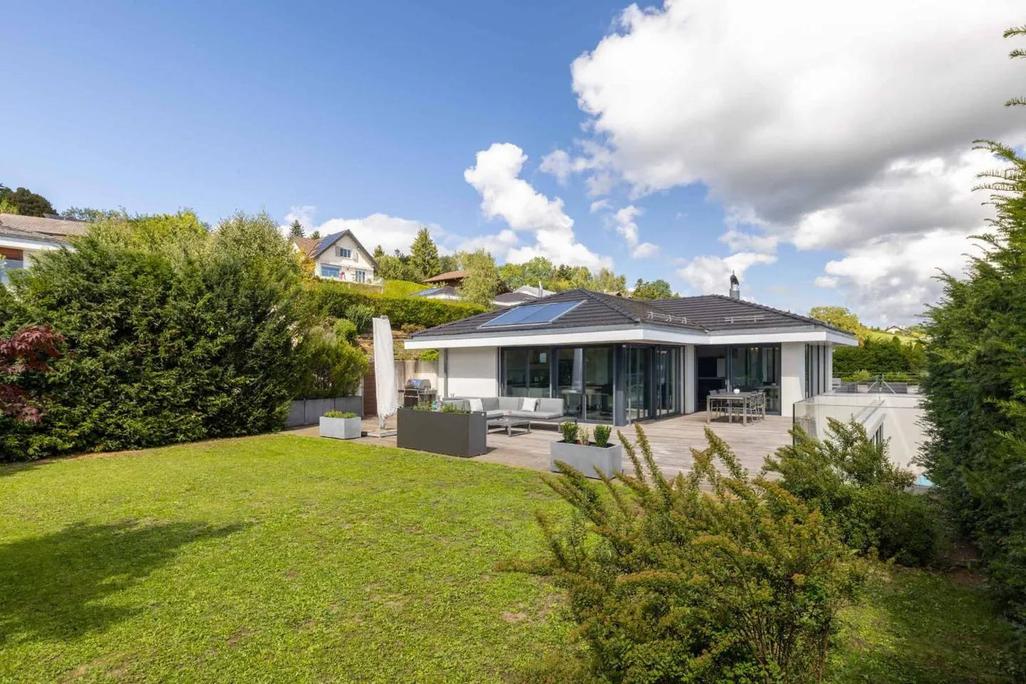 Villa moderna con vista sul Lago di Ginevra e sulle Alpi - Foto 8 di 9