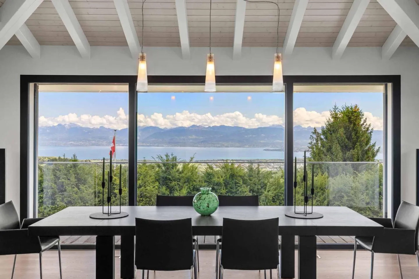 Villa moderna con vista sul Lago di Ginevra e sulle Alpi - Foto 6 di 9