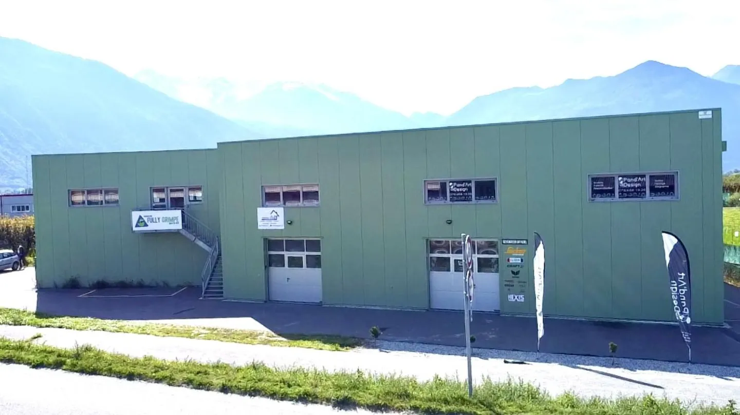 Capannone in vendita a Fully, ideale per artigiani e PMI - Foto 3 di 5