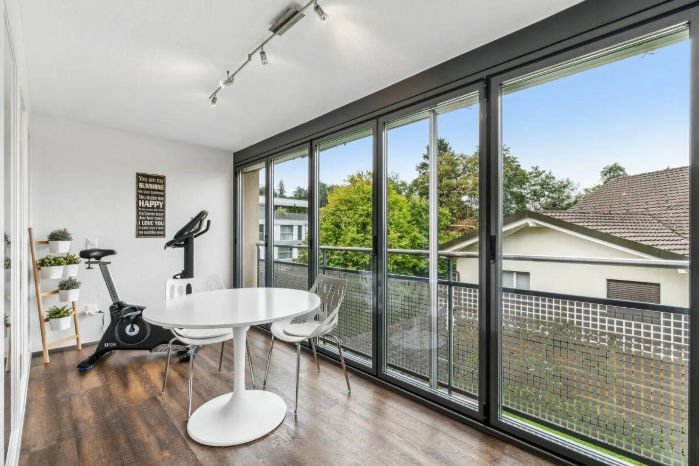 Attic Maisonette with a View - Photo 7 of 14