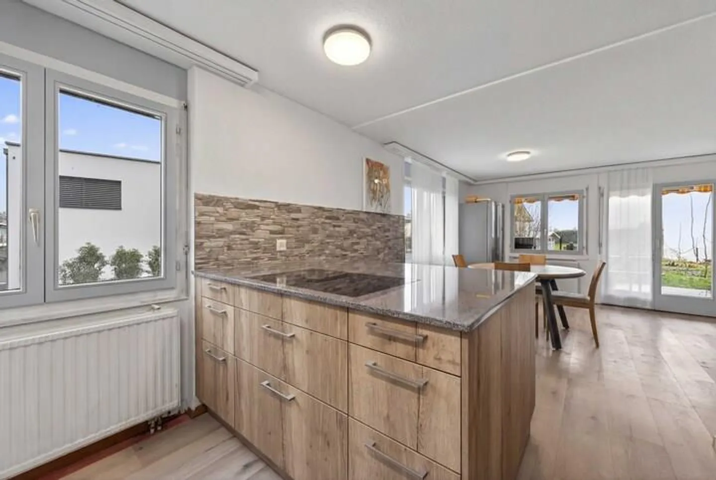 VILLA BIFAMILIARE DI 5,5 LOCALI CON VISTA MONTAGNA - Foto 6 di 9