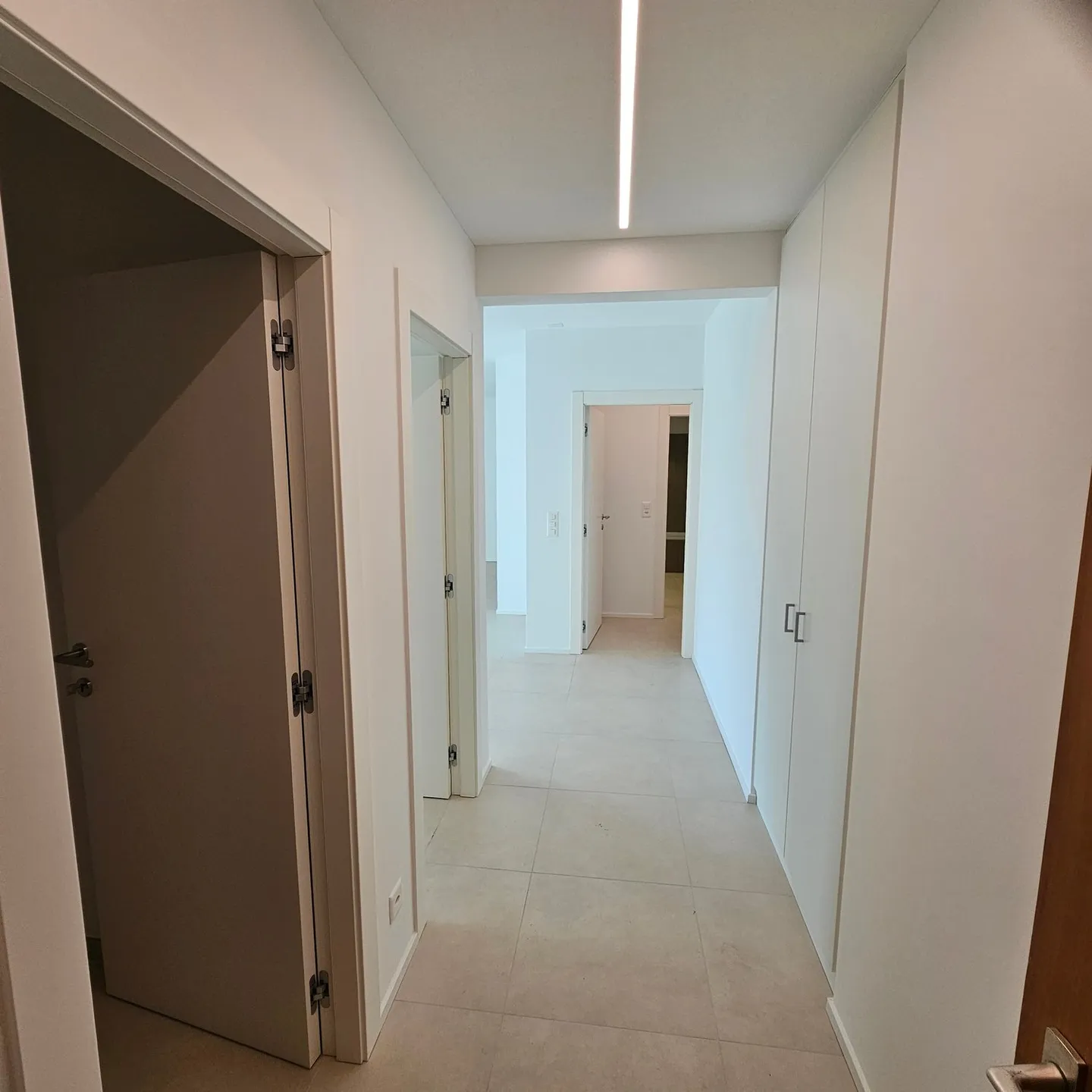 Appartement spacieux de 4,5 pièces à Cadempino - Photo 2 sur 26