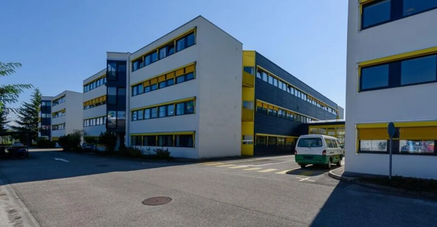 Sehr angenehmes Büro in Avouillons - Foto 1 von 6