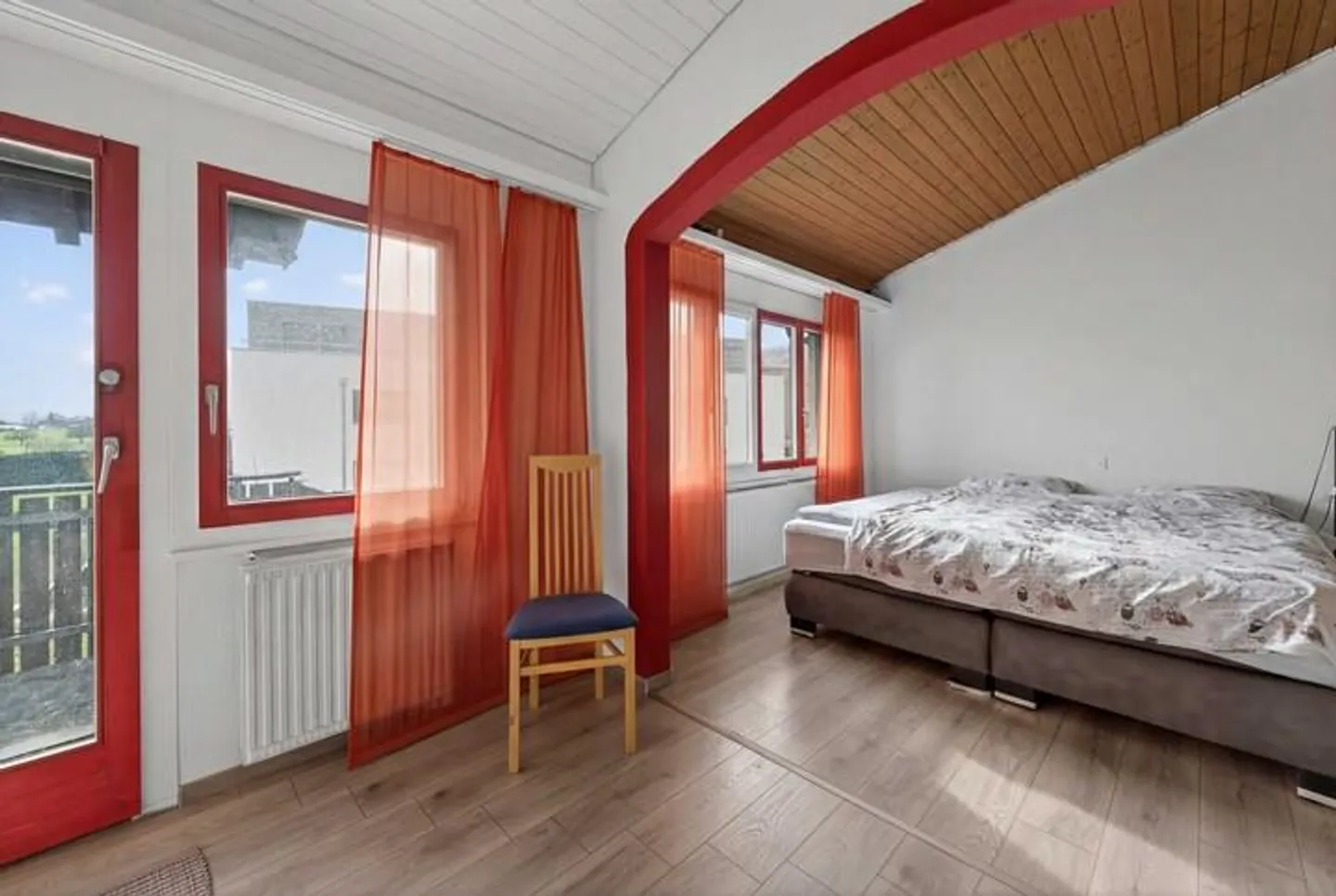 VILLA BIFAMILIARE DI 5,5 LOCALI CON VISTA MONTAGNA - Foto 8 di 9