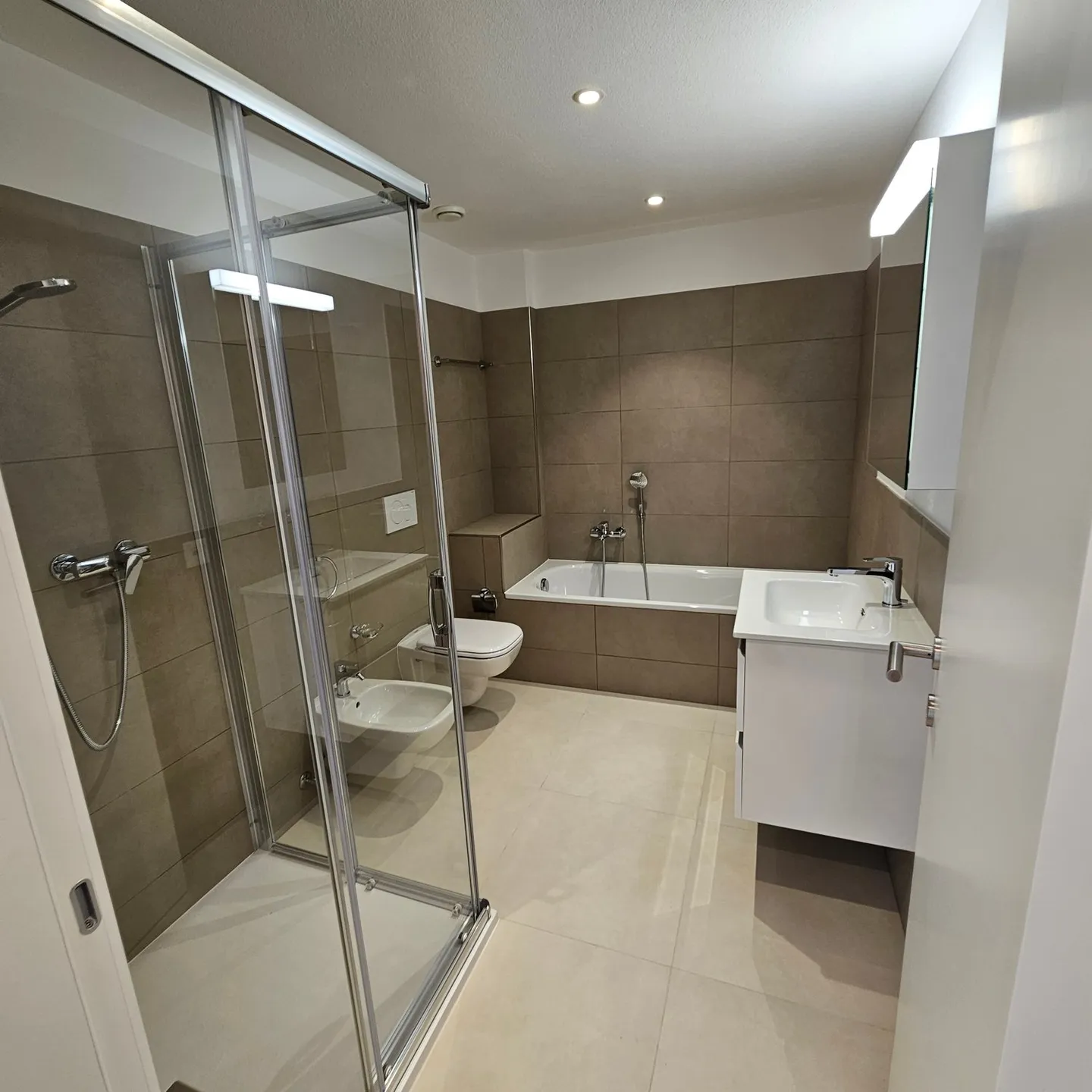 Appartement spacieux de 4,5 pièces à Cadempino - Photo 20 sur 26