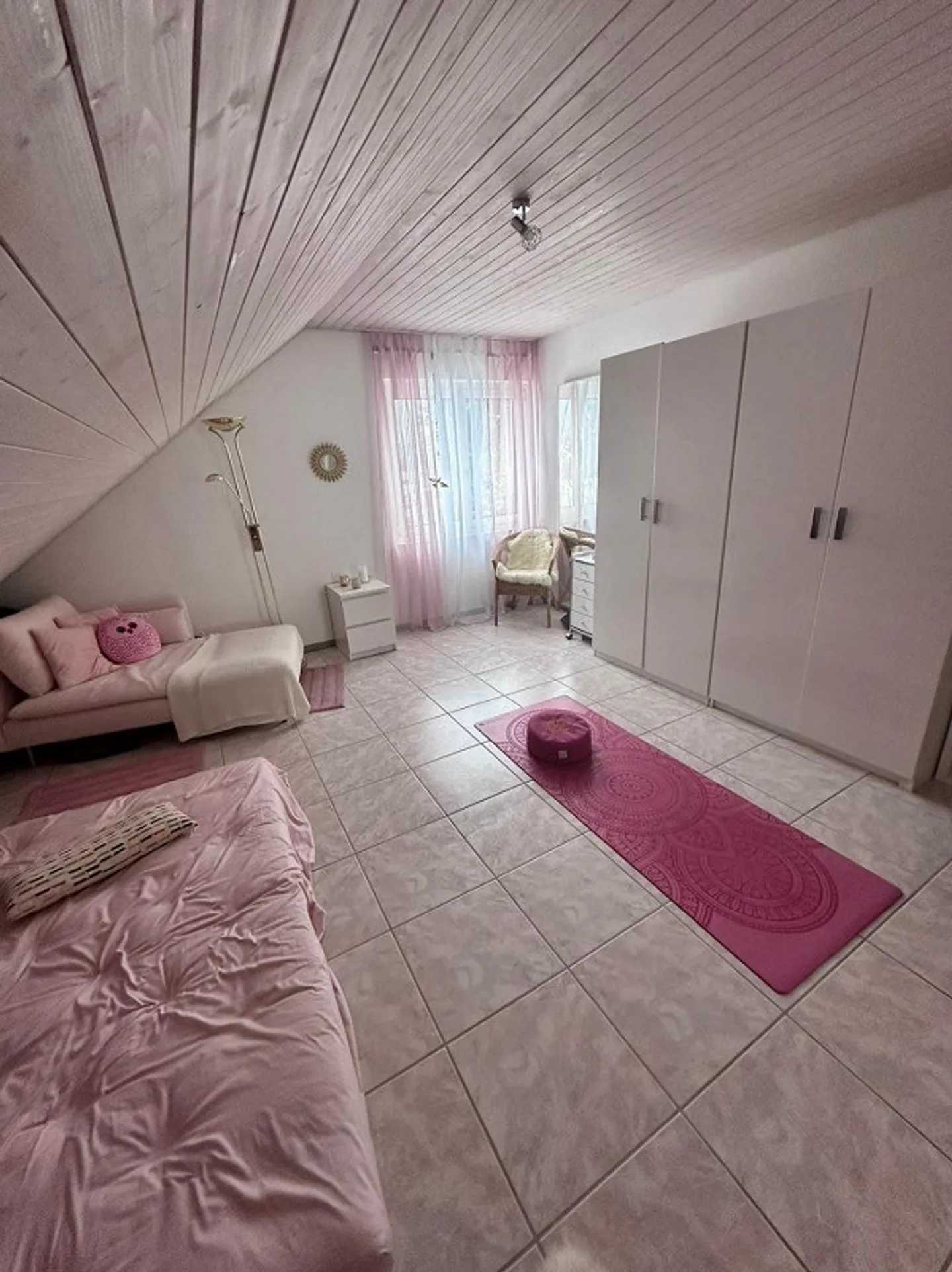 Appartamento 2.5 - 3 camere soleggiato e tranquillo con vista - Foto 3 di 12