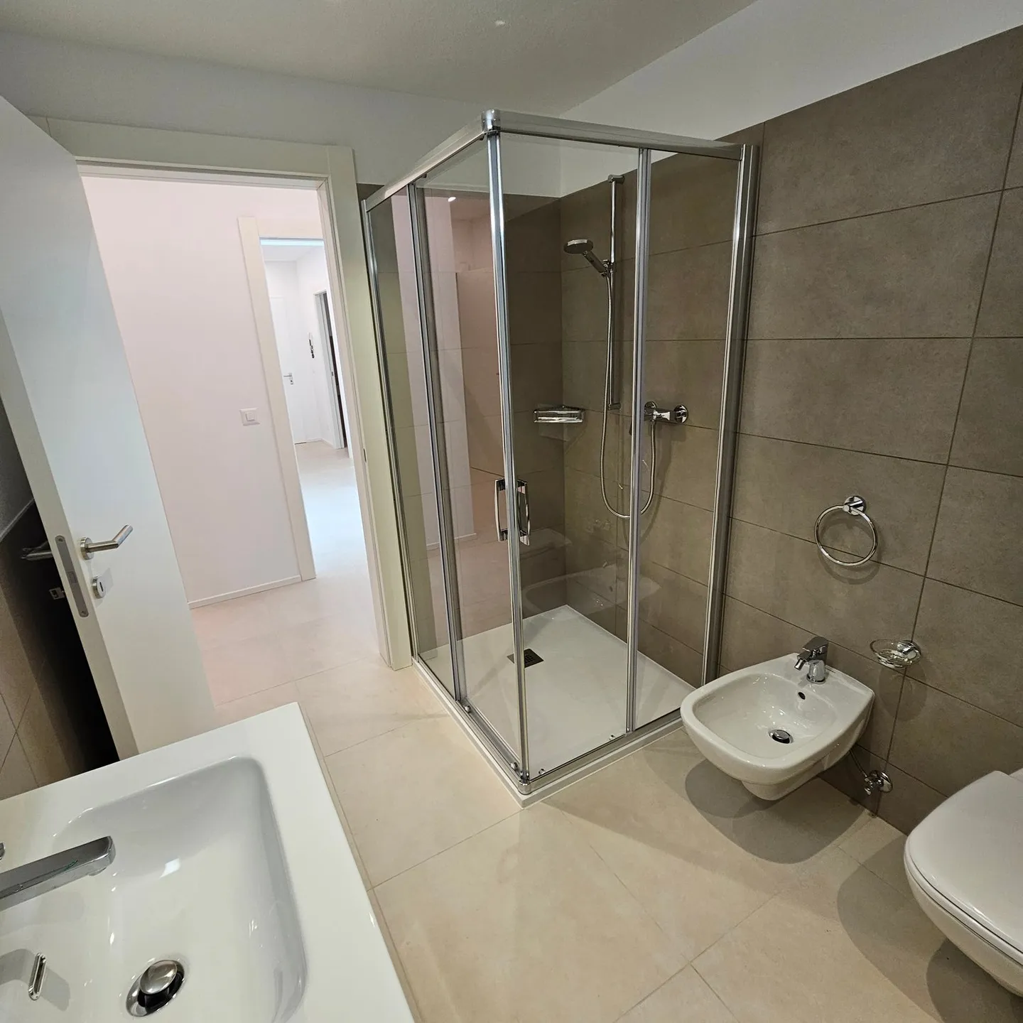 Appartement spacieux de 4,5 pièces à Cadempino - Photo 21 sur 26