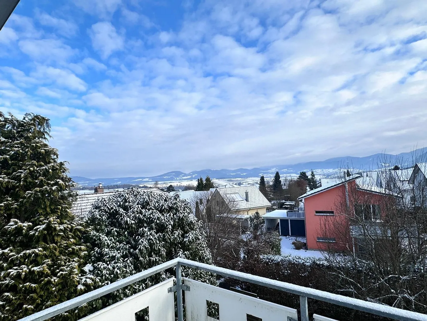Appartamento 2.5 - 3 camere soleggiato e tranquillo con vista - Foto 5 di 12