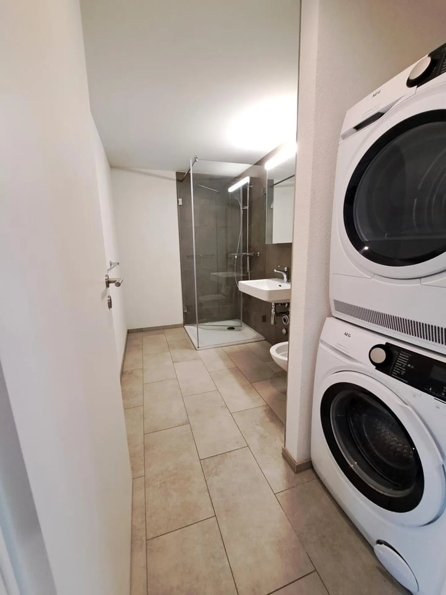 Modernes 4,5-Zimmer-Apartment - Foto 5 von 10