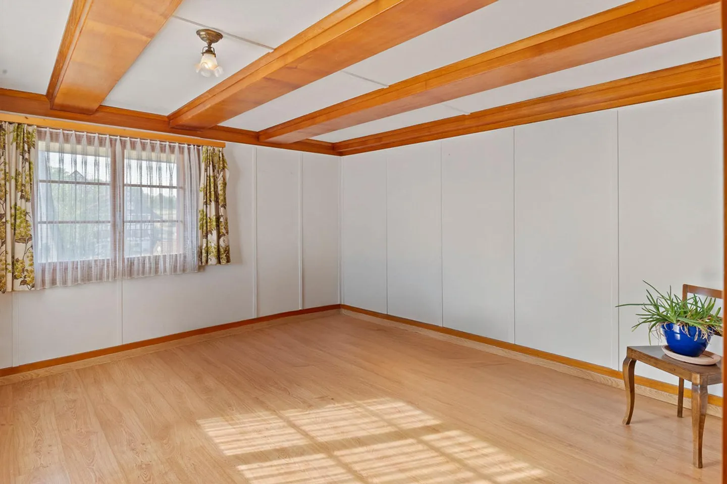 Casa angolare con un enorme potenziale! - Foto 10 di 18