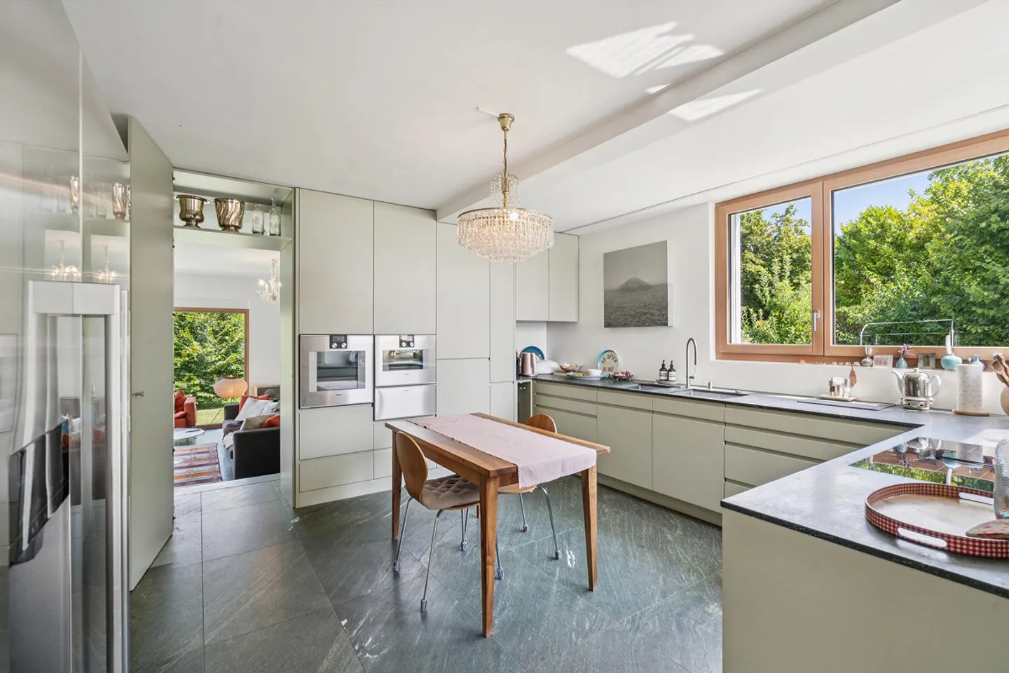 Exquisites Wohnen mit Sixties-Charme und moderner Eleganz - Foto 5 von 7
