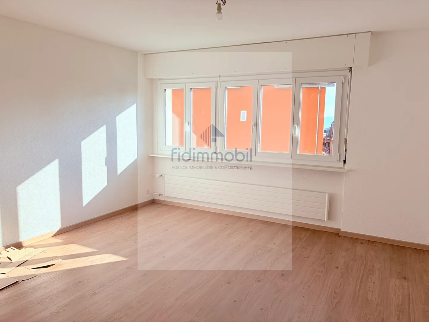 Stupendo studio in affitto nel centro di Neuchâtel - Foto 5 di 5