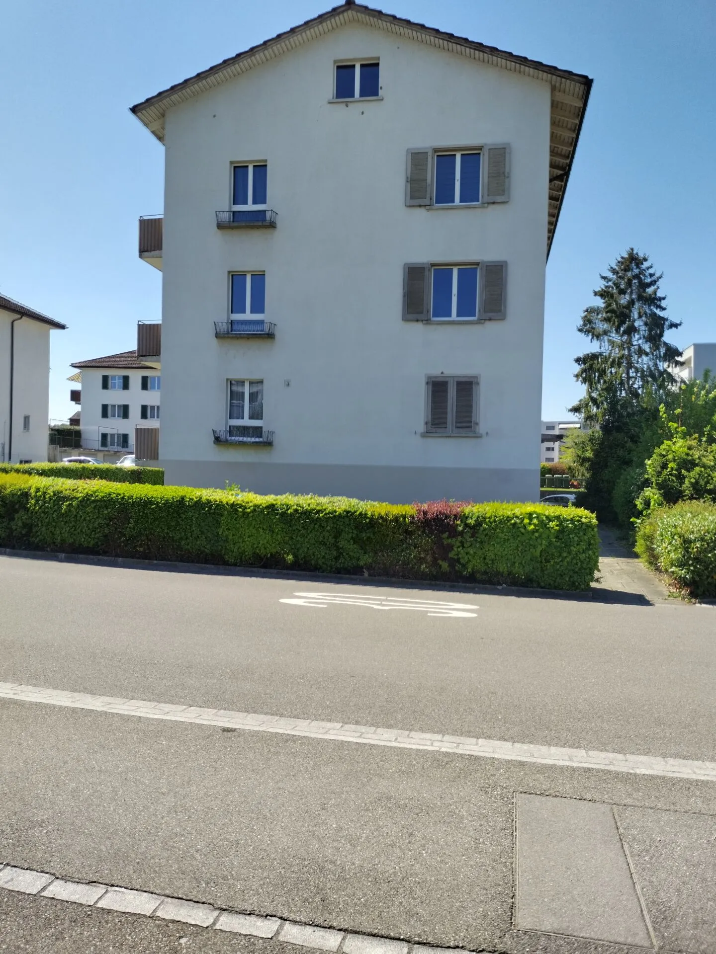 Bella appartamento con balcone - Foto 1 di 10