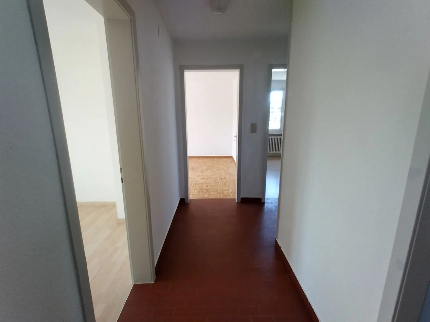 Bella appartamento con balcone - Foto 3 di 10