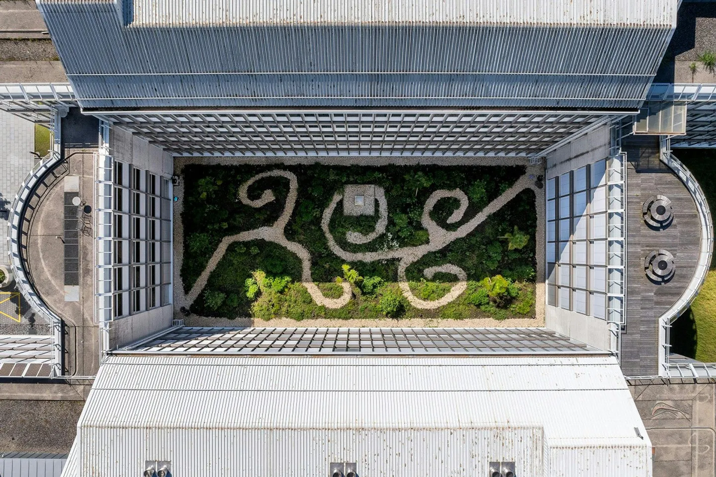 1'000 m² uffici top moderni con vista lago, ristorante... - Foto 1 di 13