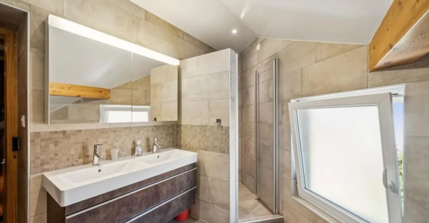 Casa familiare con ampio esterno e terrazza, vicino a Yverdon - Foto 7 di 9