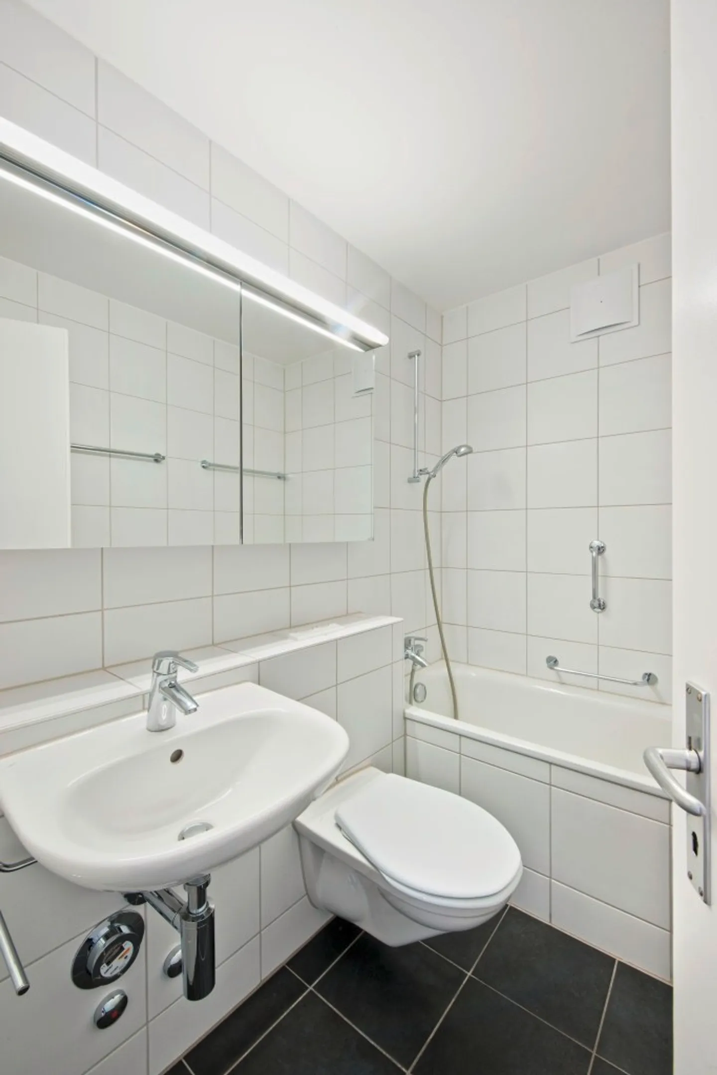 Your new home is waiting for you! - Photo 4 of 7