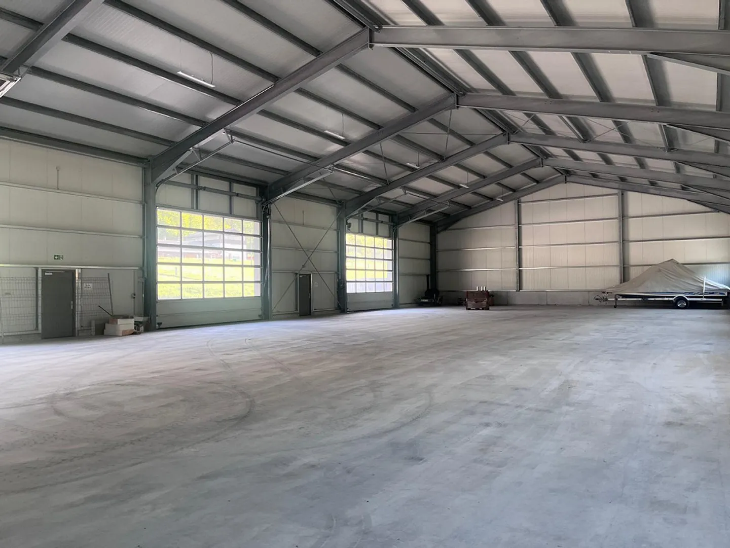 Vielseitige Gewerbefläche in Brienz - Foto 4 von 5