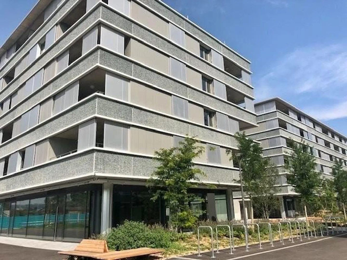 Suchen Sie eine Wohnung, in der es sich gut leben lässt und mit Parkplatz? - Foto 2 von 10