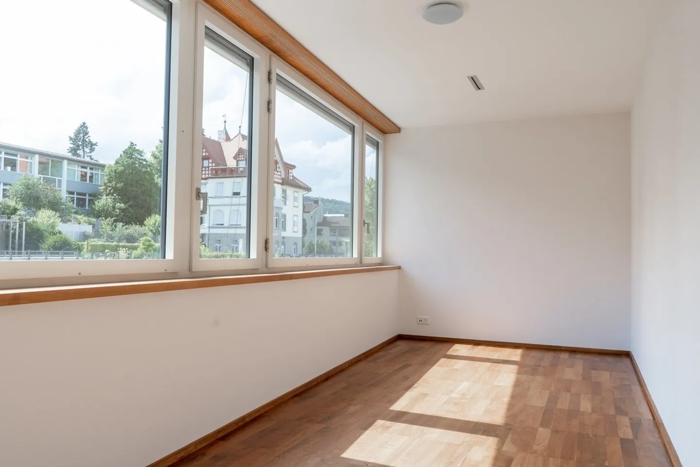 5.5-Zimmer Attika mit See- und Bergsicht - Foto 11 von 13