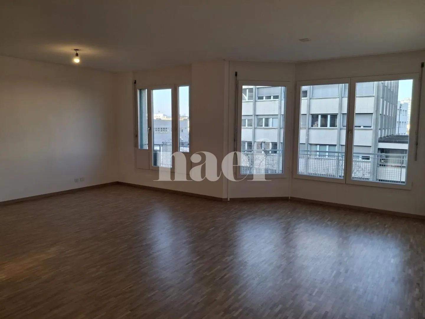 Charmant Appartement 3.5 pièces - Photo 3 sur 4